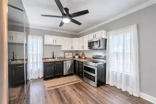 138 S Adams St, South Beloit, IL 61080 - Photo 6