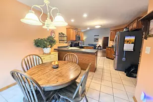 2031 Meyers St, Belvidere, IL 61008 - Photo 14