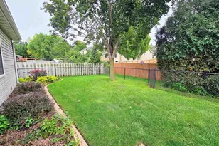 2031 Meyers St, Belvidere, IL 61008 - Photo 38