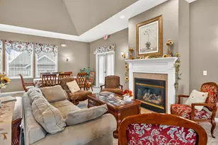 252 Lily Ln, Rockford, IL 61107 - Photo 38
