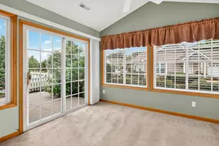 252 Lily Ln, Rockford, IL 61107 - Photo 24