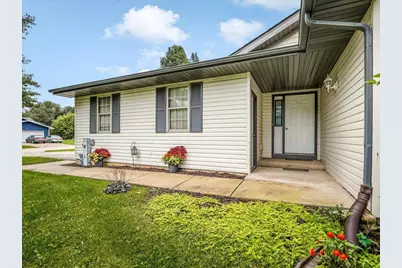 101 SW Gables Drive, Poplar Grove, IL 61065 - Photo 4