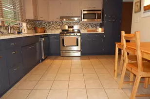 2319 Delcy Dr, Rockford, IL 61107 - Photo 10