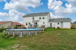 651 Ashleigh Ln, Roscoe, IL 61073 - Photo 58