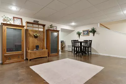 651 Ashleigh Lane, Roscoe, IL 61073 - Photo 40