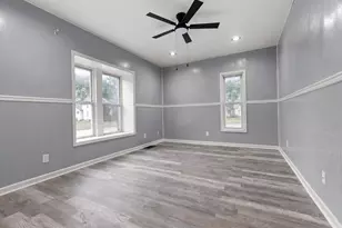 304 W Jackson St, Belvidere, IL 61008 - Photo 4
