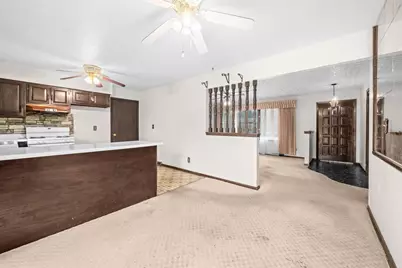 6156 Lockwood Drive, Rockford, IL 61109 - Photo 8