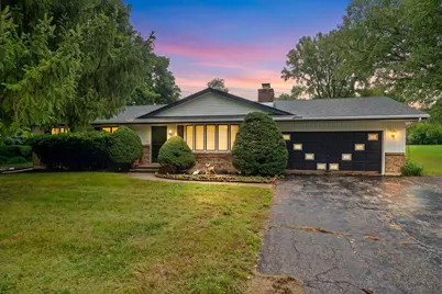 6156 Lockwood Drive, Rockford, IL 61109 - Photo 2
