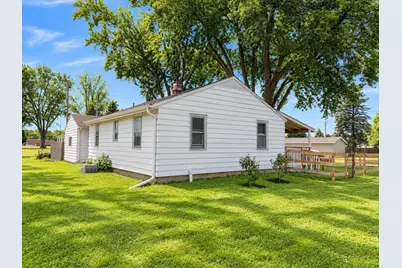 704 Willow Street, Savanna, IL 61074 - Photo 4