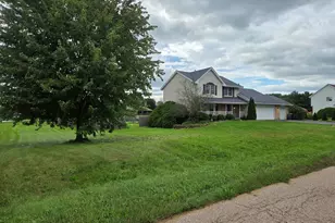 9276 Cheviot Dr, Roscoe, IL 61073 - Photo 2