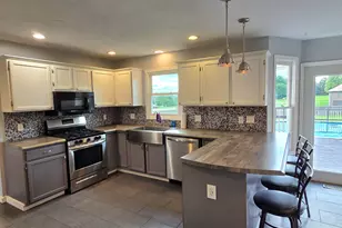9276 Cheviot Dr, Roscoe, IL 61073 - Photo 4