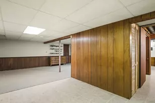 611 E 6th St, Belvidere, IL 61008 - Photo 34