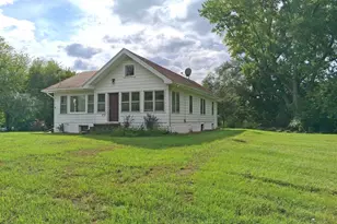 219 Vincent Ave, Rockford, IL 61102 - Photo 2