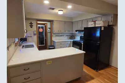 1233 W Logan, Freeport, IL 61032 - Photo 12