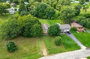 2333 Breckenboro Rd, Davis, IL 61019 - Photo 4