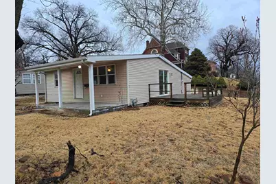 700 N 3rd Street, Quincy, IL 62301 - Photo 1