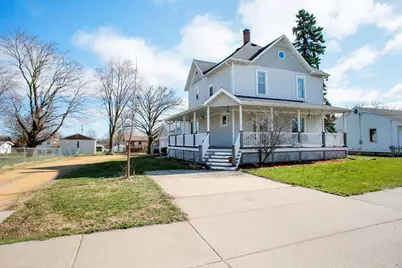 409 W Lena, Lena, IL 61048 - Photo 1