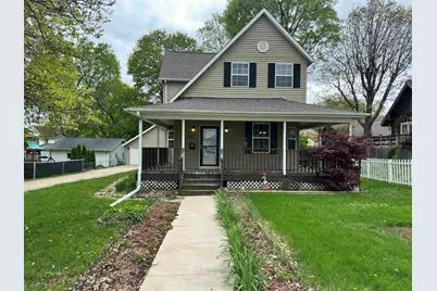 517 N Brinton Avenue, Dixon, IL 61021 - Photo 1