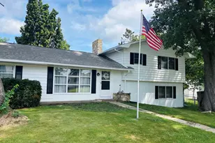 1616 Michigan, Savanna, IL 61074 - Photo 1