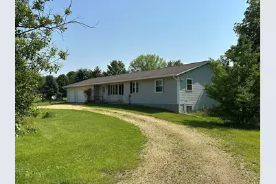 303 Pearl St, Baileyville, IL 61007 - Photo 1