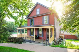 613 S Bench St, Galena, IL 61036 - Photo 1