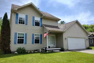 131 SE Liverpool Dr, Poplar Grove, IL 61065 - Photo 1