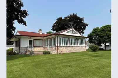 1514 Michigan, Savanna, IL 61074 - Photo 1