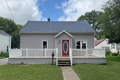 806 McKinley Avenue, Belvidere, IL 61008 - Photo 1
