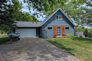 806 Gainsboro Dr, Lake Summerset, IL 61019 - Photo 1