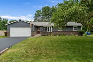 4653 Apollo Dr, Machesney Park, IL 61115 - Photo 1