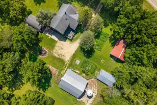 5912 Blackhawk Rd, Rockford, IL 61109 - Photo 1