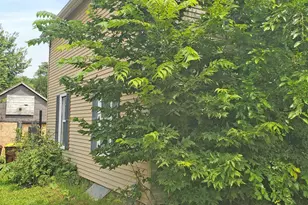 818 E Shawnee, Freeport, IL 61032 - Photo 1