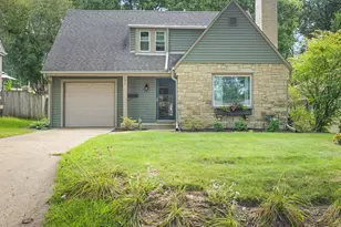 131 Oak Knolls Ave, Rockford, IL 61107 - Photo 1