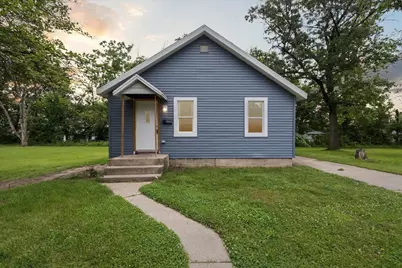 317 Burr Oak Avenue, South Beloit, IL 61080 - Photo 1