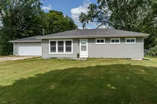 5360 McCurry Rd, Roscoe, IL 61073 - Photo 1