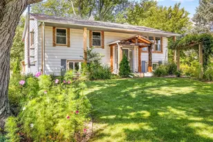 5825 Kirkwood Dr, Rockford, IL 61102 - Photo 1