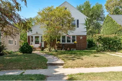 410 N Chicago Avenue, Rockford, IL 61107 - Photo 1