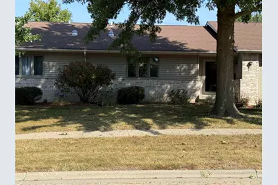 700 Seminole Drive #Unit 2, Freeport, IL 61032 - Photo 1