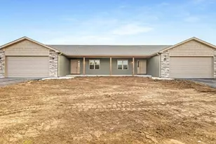 1052 Tebala Blvd, Rockford, IL 61108 - Photo 1