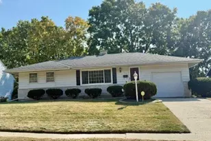 328 Kenilworth Dr, Rockford, IL 61108 - Photo 1
