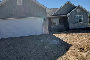 212 Autumnwood Ln, Davis Junction, IL 61020 - Photo 1