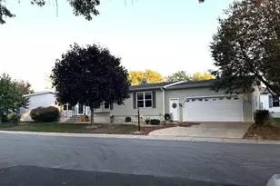 405 Club Cir, Belvidere, IL 61008 - Photo 1