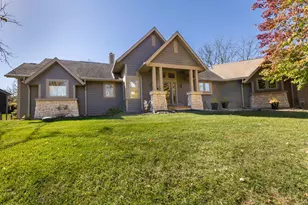 16 Timberline Dr, Galena, IL 61036 - Photo 1