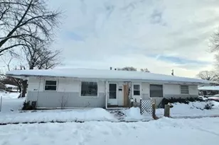 3326-28 Montrose Ave, Rockford, IL 61101 - Photo 1