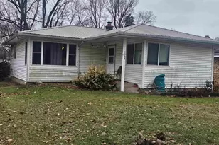 1928 Paradise Blvd, Rockford, IL 61103 - Photo 1