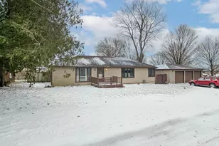 203 Monroe St, Monroe Center, IL 61052 - Photo 1