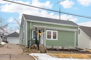803 Ridge St, Galena, IL 61036 - Photo 1