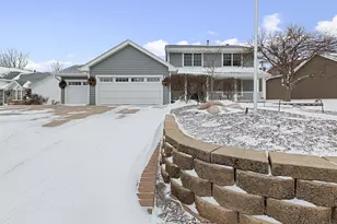 3744 Trainer Rd, Rockford, IL 61114 - Photo 1