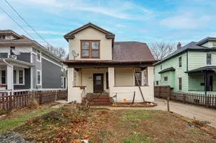 425 N Hinkley Ave, Rockford, IL 61101 - Photo 1