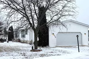 2334 Blossom Ln, Belvidere, IL 61008 - Photo 1